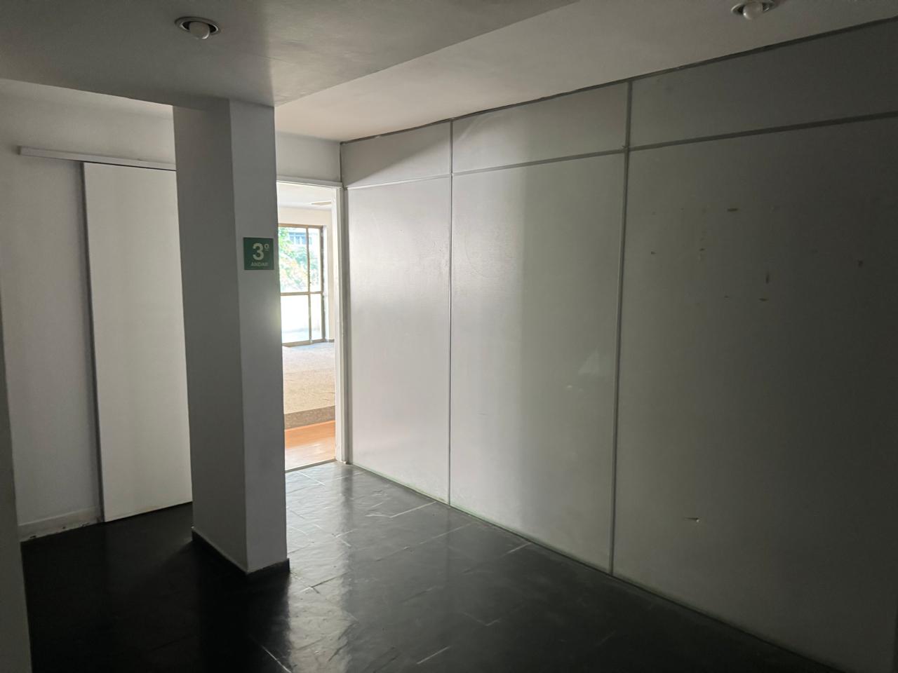 Prédio Comercial com Estacionamento - Copacabana - imagem 12