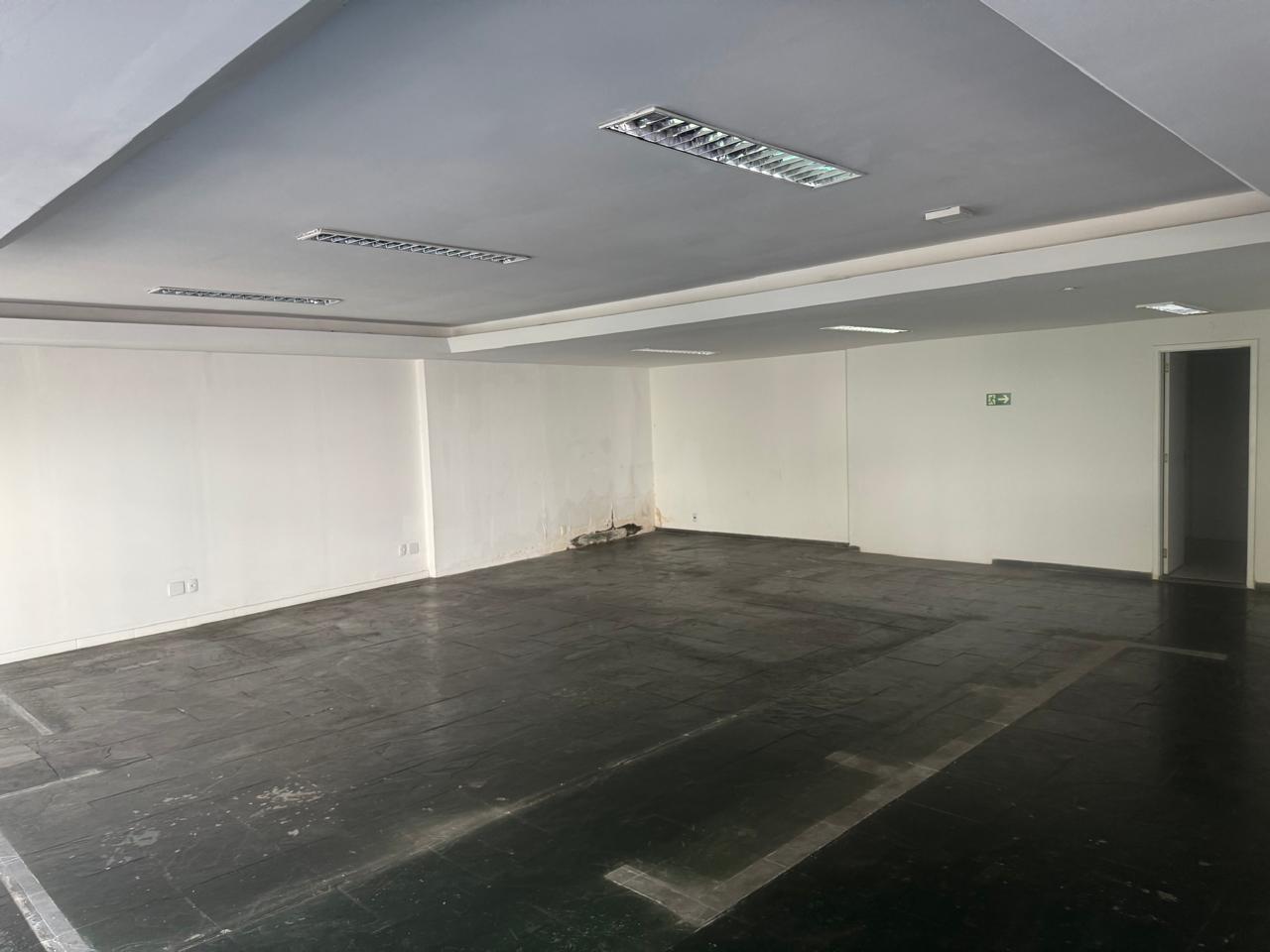 Prédio Comercial com Estacionamento - Copacabana - imagem 9