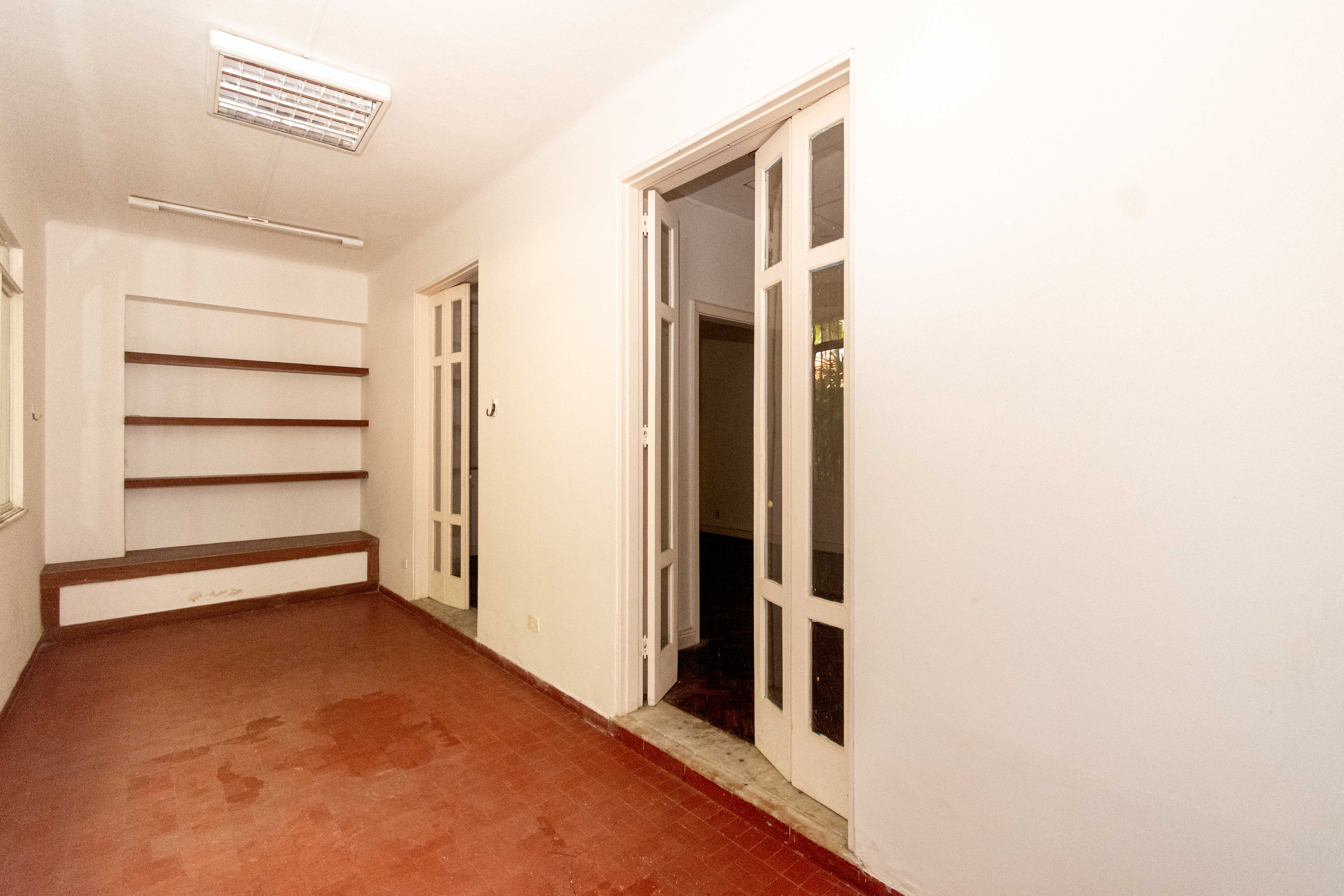 Casarão à Venda em Área Nobre de Botafogo - imagem 7