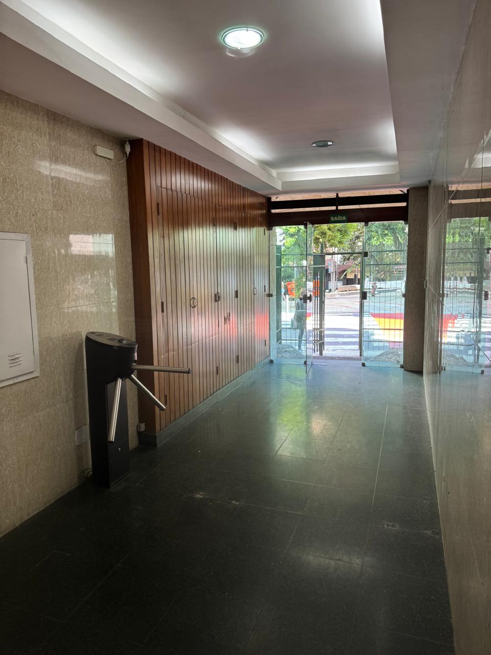 Prédio Comercial com Estacionamento - Copacabana - imagem 4