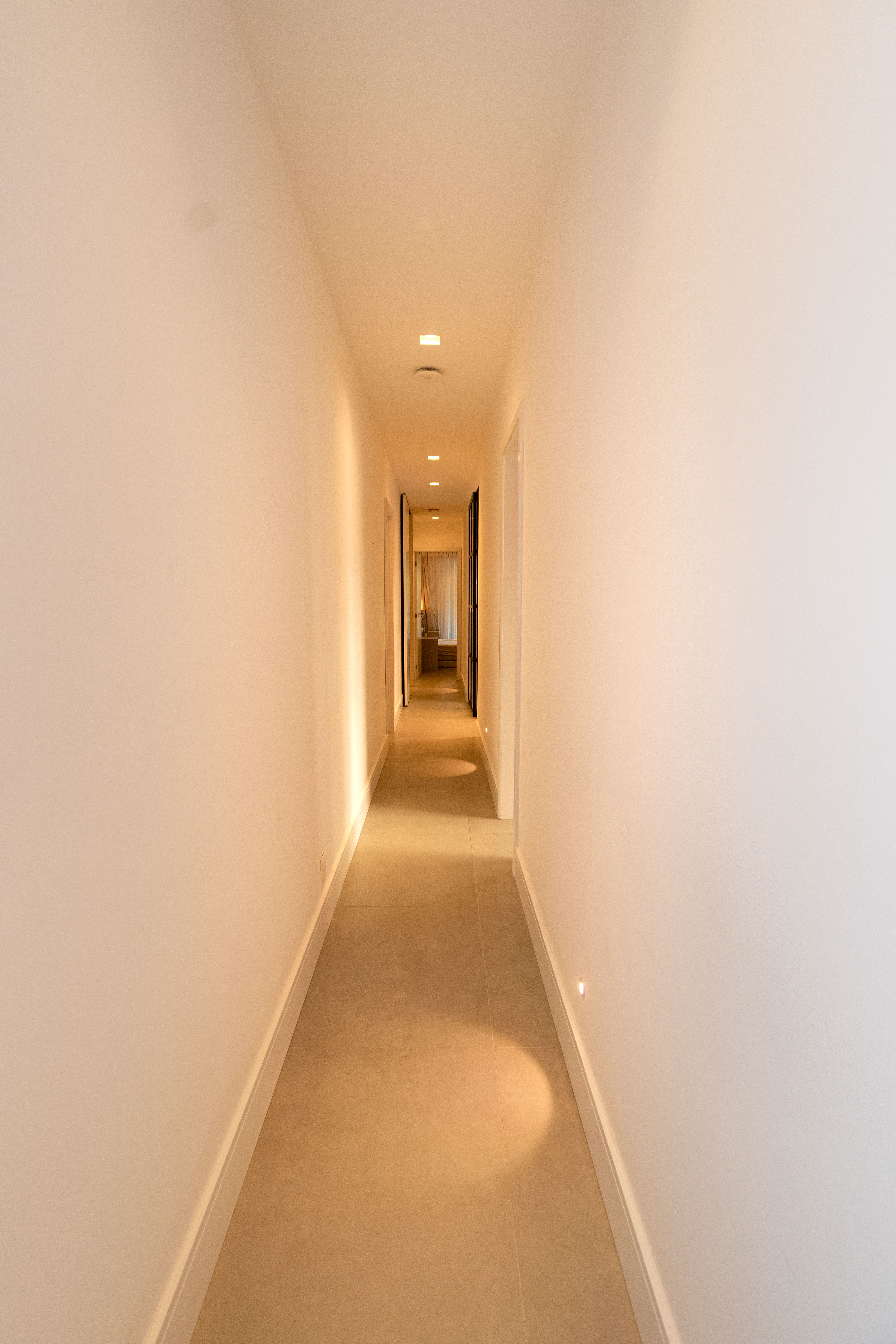 Apartamento em Prédio Novo com Projeto Arquitetônico - Jardim Oceânico - imagem 41