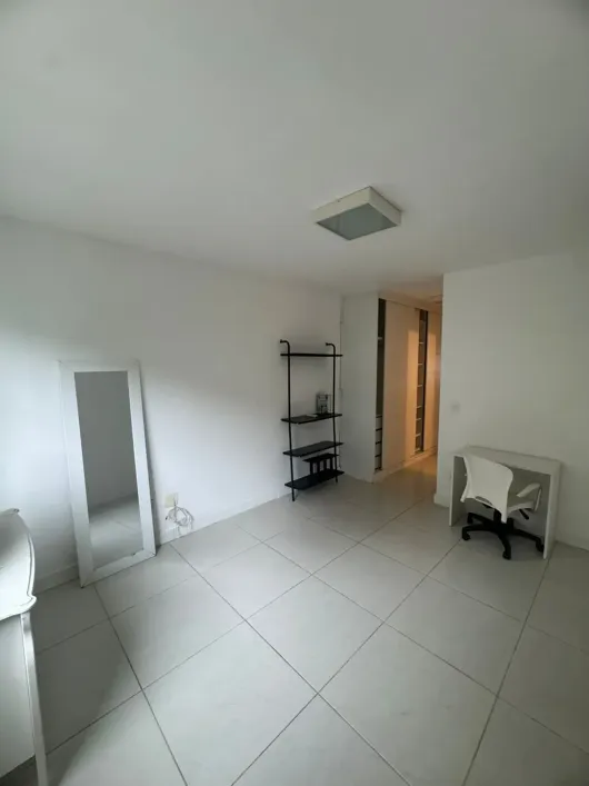Apartamento em prédio com piscina - Rio de Janeiro - RJ - imagem 10