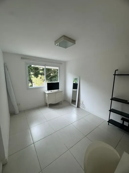 Apartamento em prédio com piscina - Rio de Janeiro - RJ - imagem 12