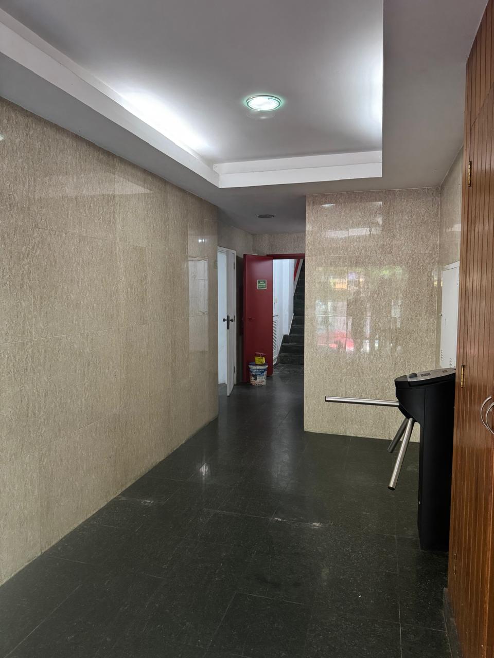 Prédio Comercial com Estacionamento - Copacabana - imagem 3