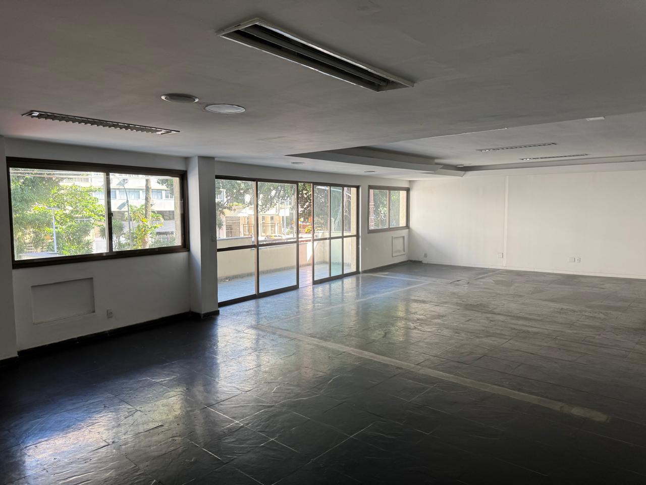 Prédio Comercial com Estacionamento - Copacabana - imagem 6