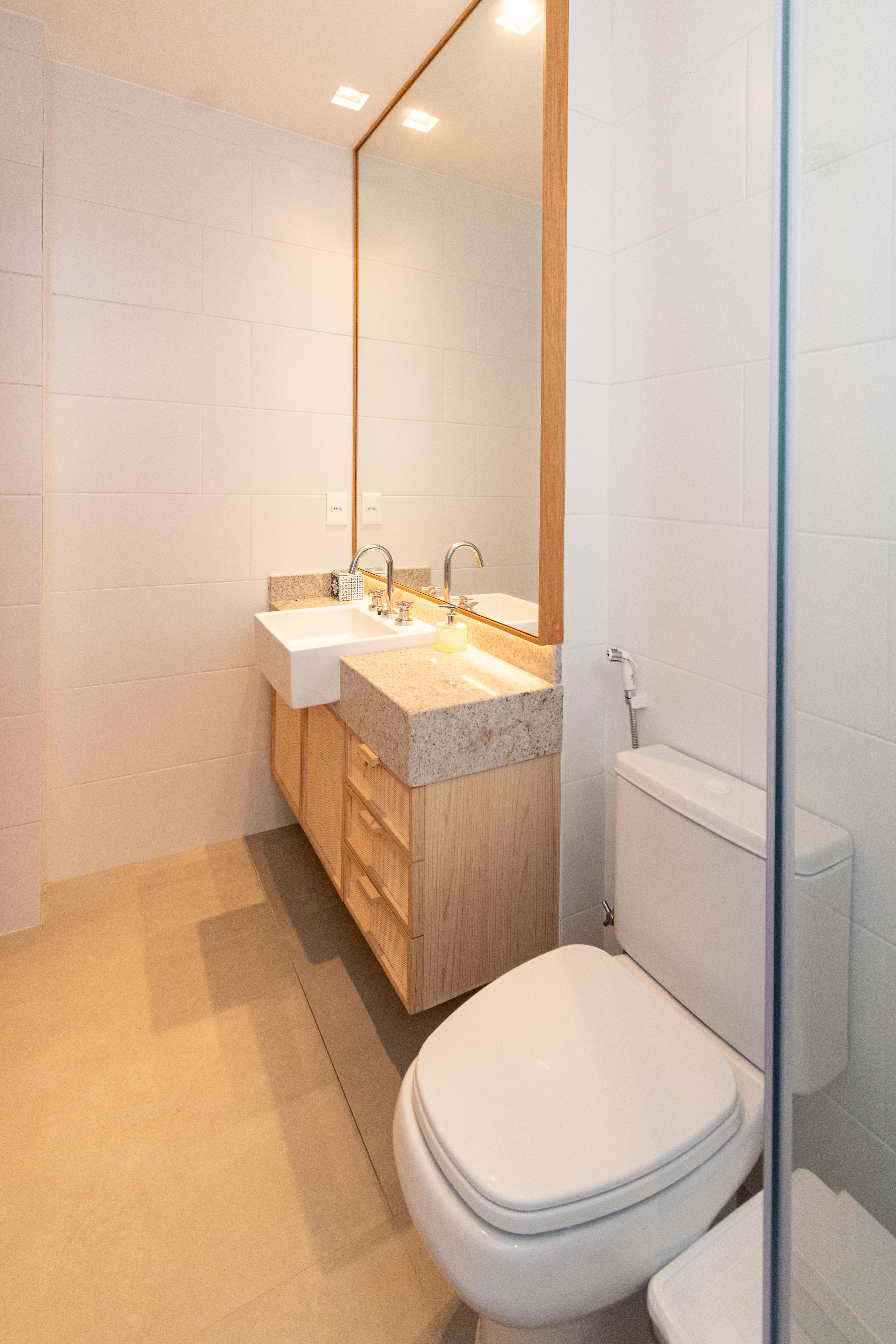 Apartamento em Prédio Novo com Projeto Arquitetônico - Jardim Oceânico - imagem 52