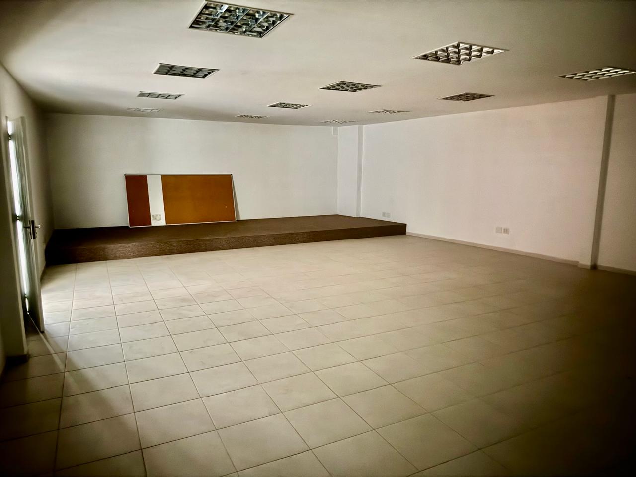 Prédio Comercial com Estacionamento - Copacabana - imagem 18