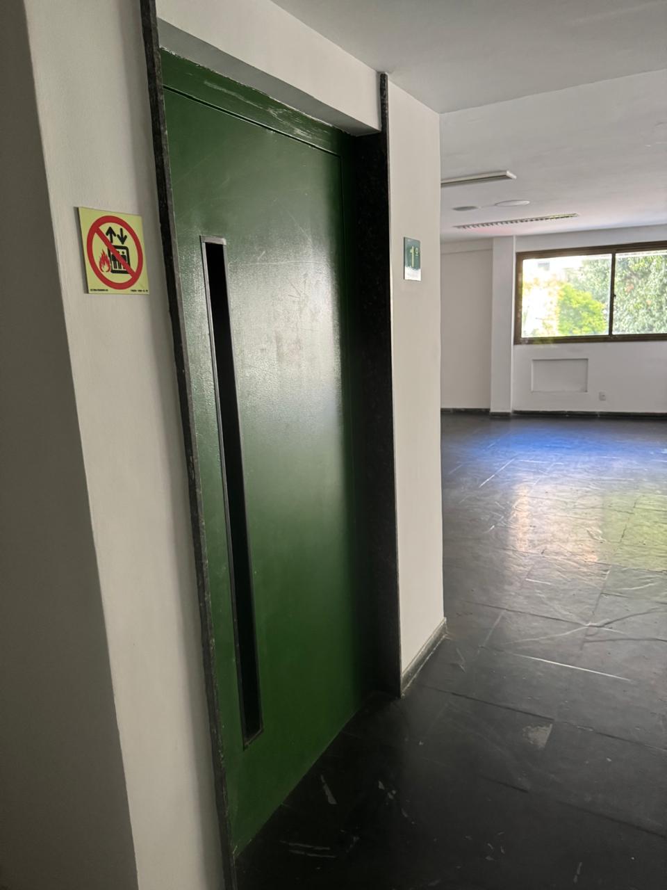 Prédio Comercial com Estacionamento - Copacabana - imagem 5