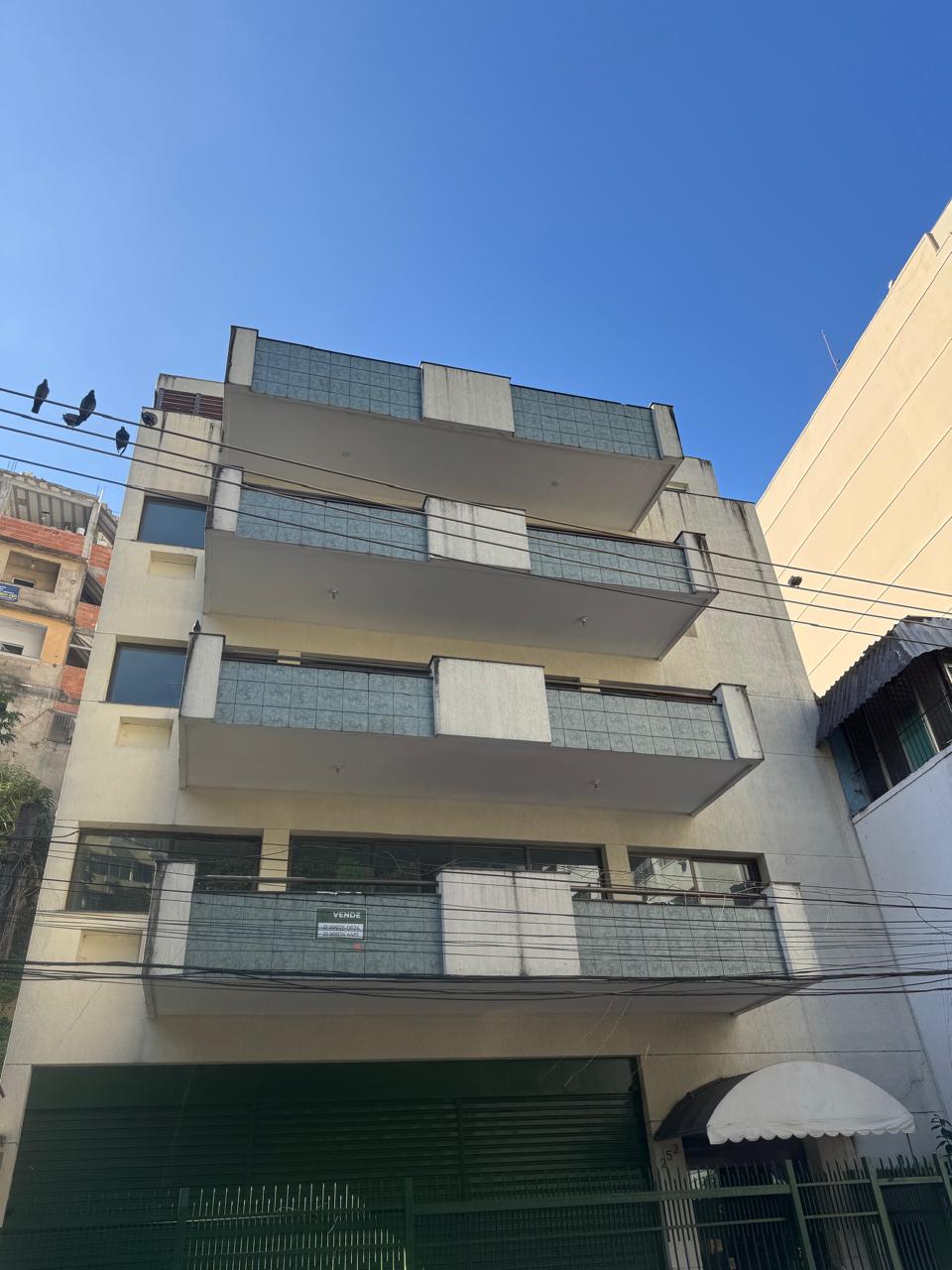 Prédio Comercial com Estacionamento - Copacabana